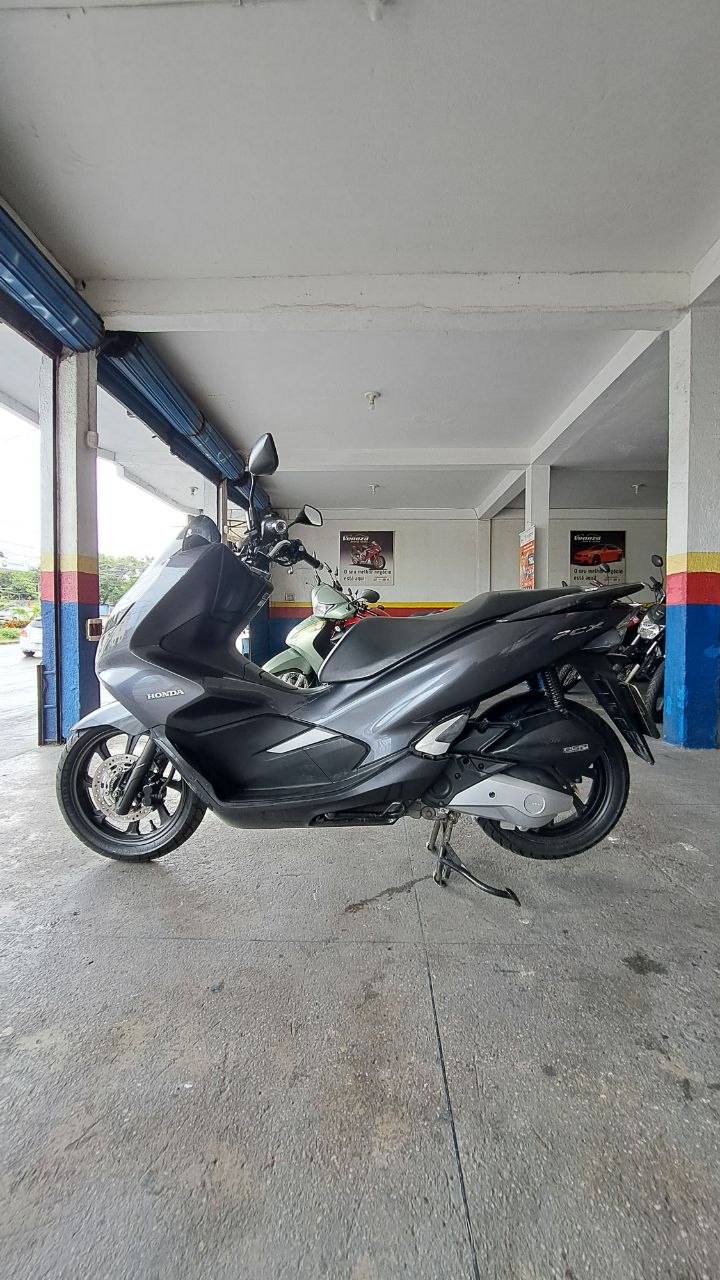 HONDA PCX 150 ABS LATERAL ESQUERDA